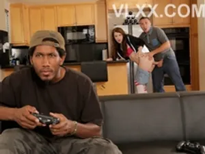 Cô thư ký trẻ và những lần đi công tác xa với sếp