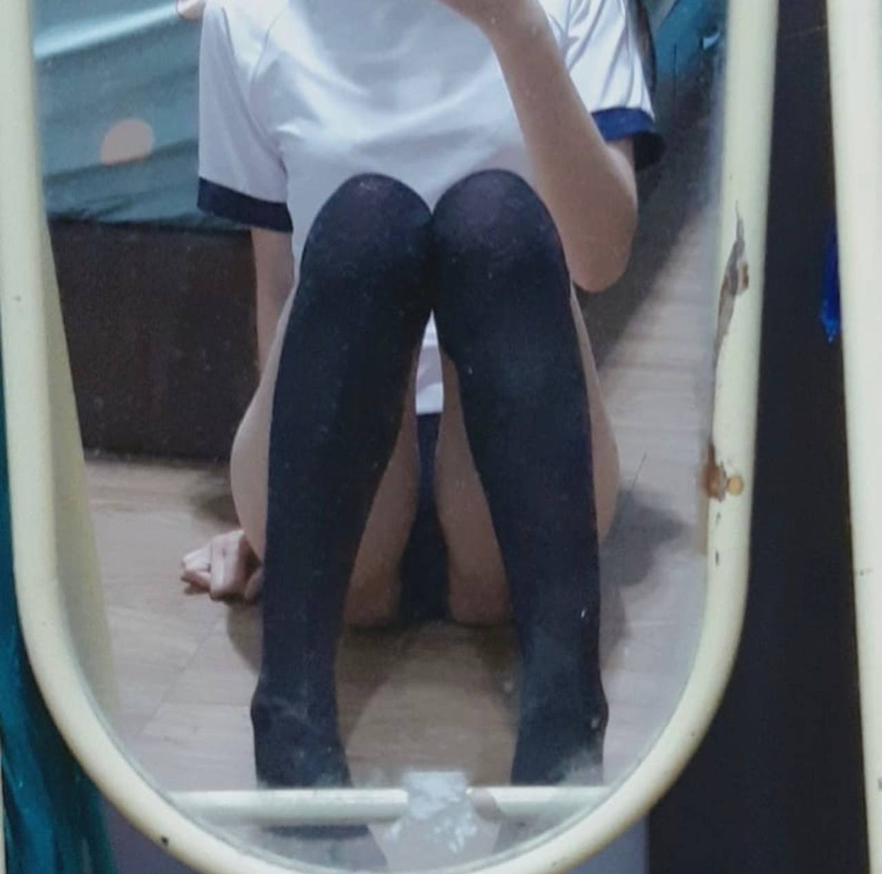 phim sex bà mẹ đơn thân và cậu con trai hư hỏng