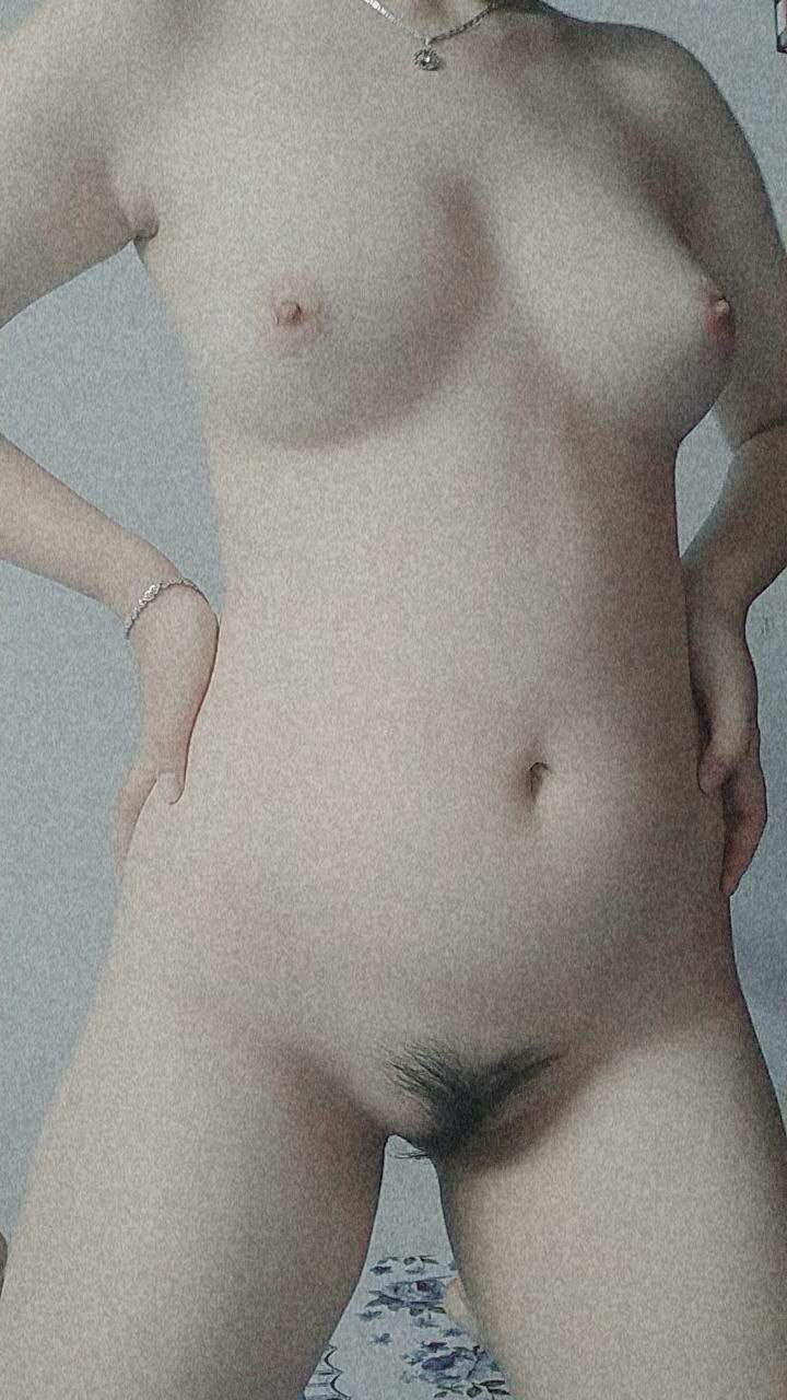 Đụ con gái của sếp trong phòng tắm