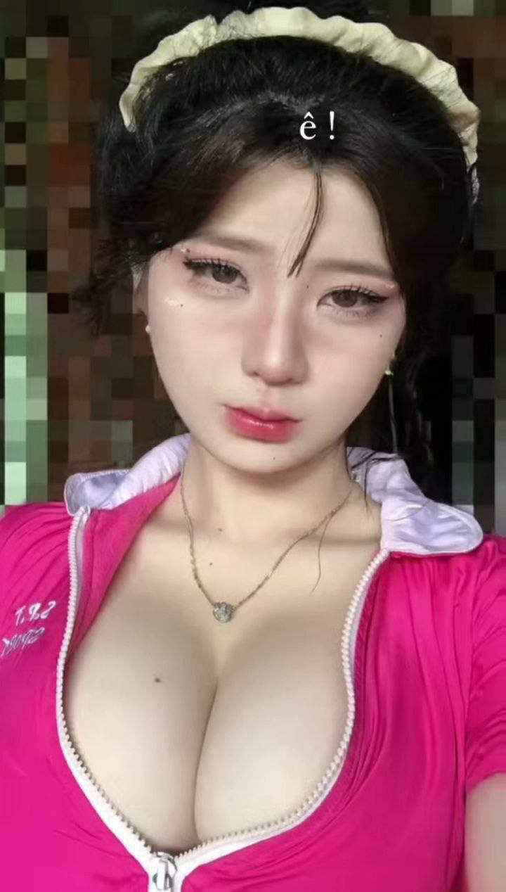 Anh họ buồi to bắn tinh ngập bướm em gái dâm dục